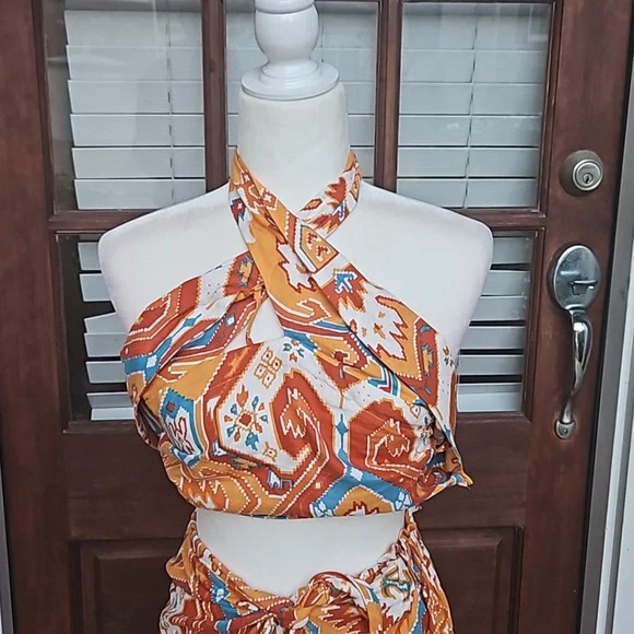 RARE Christian Siriano Exotic Print 2 Piece Halter Skirt Set. - Picture 2 of 6